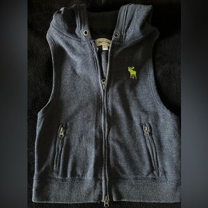 NWT ABERCROMBIE Big Girl Short-Sleeve Hoodie